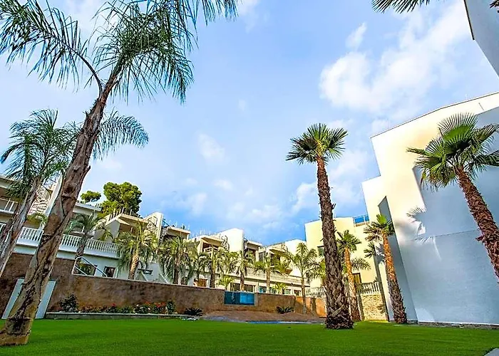 Calma Holiday Villas
